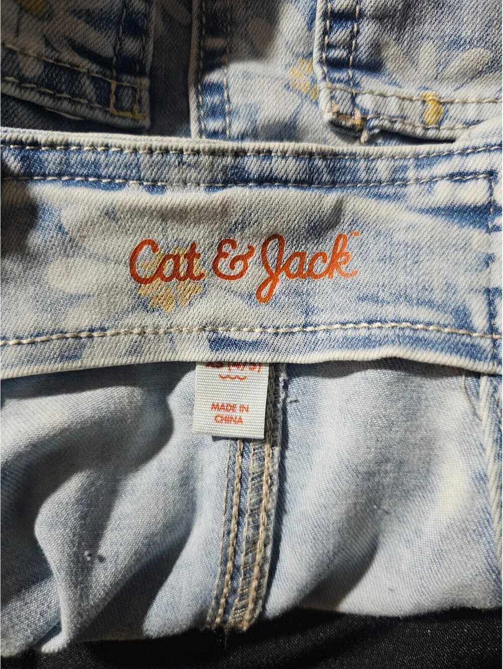 Girl's Cat & Jack Daisy Floral Overalls Dress Acid Wash Denim Size XS 4/5 Blue